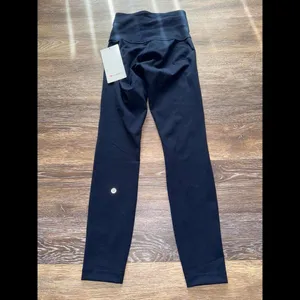Lululemon Wunder Train High Rise 25” Hem Slit True Navy Size 2 NWT thumbnail 4