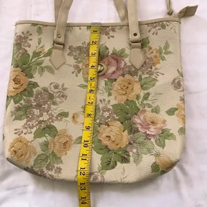 90s Cream and tan floral flower floral vintage tote shoulder hand bag purse Measurement in pics thumbnail 4