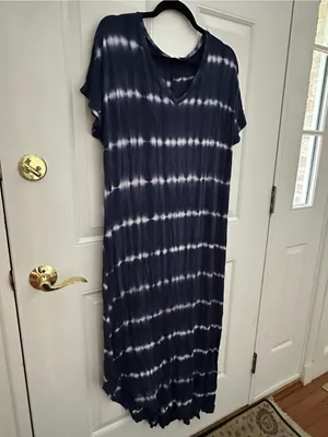 Hailey & co Women's Navy Tie-Dye V-Neck Maxi Dress size L thumbnail 9
