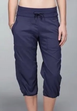 The North Face Women's Aphrodite Capris Gray Pockets Size XS/PT Elastic Waist thumbnail 1