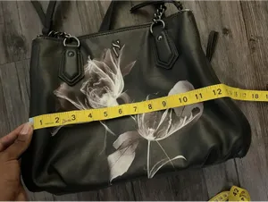 Simply Vera Wang Black and White Floral Satchel Handbag thumbnail 5