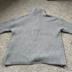 Old Navy Gray Knit Quarter Zip Sweater Size Small thumbnail 6