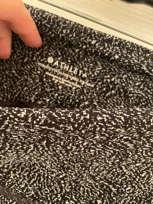 Athleta Leggings Black Small Women’s High-Rise 23" Salutation Stash Pockets thumbnail 2