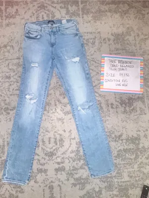 True Religion Geno Relaxed Slim Jeans Size 29x32 EUC like new, used once thumbnail 1