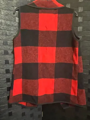 Super Cute Black and Red Buffalo Check Sleeveless Open Front Vest Size Medium thumbnail 8