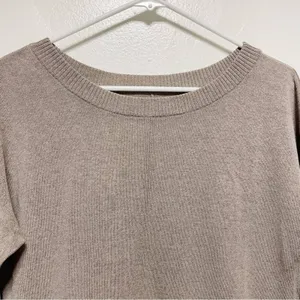 Alice & Olivia Tan Short Sleeve Crew Neck Tunic Sweater thumbnail 5