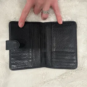 Michael Kors Charm Small Tab Compact Pocket Wallet thumbnail 4