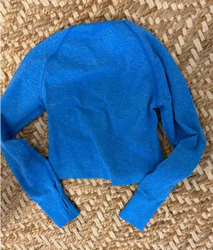 Blue cropped dry fit workout top thumbnail 4