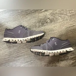 FINAL PRICE Ladies On Cloud Athletic Shoes thumbnail 5