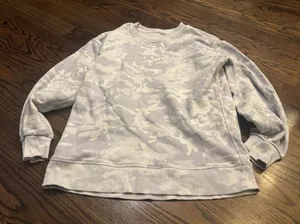 Lululemon Athletica Women's Camouflage Sweatshirt - White thumbnail 1