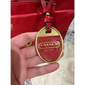 Coach Pocket Tote Legacy American Icons 19982 W/Og Tassel Hangtag & Brass Fob thumbnail 2