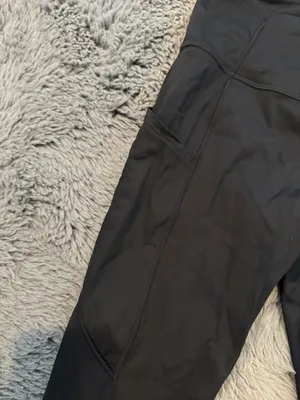 Lululemon leggings with pockets  thumbnail 3