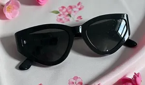 INDY Women's Black Cateye Sunnies Sunglasses thumbnail 1