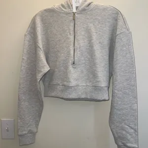 WeWoreWhat‎ Light Heather Gray Oversized Cropped Hoodie thumbnail 1