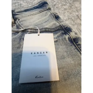 KanCan USA The HR Mom Short Light Wash Distressed Frayed Denim Shorts Size S NWT thumbnail 4