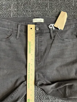 Madewell 9” High Rise Skinny Jeans Women’s 34 Tall Black Destroyed Stretch NWT thumbnail 2