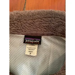 Patagonia Women’s Synchilla Fleece Jacket Brown Sherpa Full Zip Size M Vintage thumbnail 5