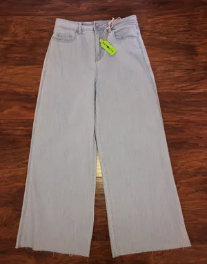 Forever 21 Jeans thumbnail 1