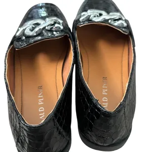 Donald Pliner Women's Bristol Crocco Patent Leather‎ loafer Size 9 Black thumbnail 6