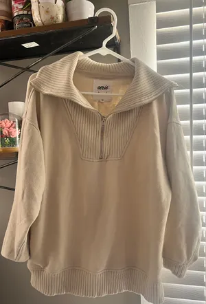 Sweater thumbnail 1