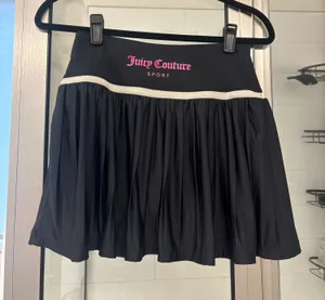 Juicy Couture tennis skirt thumbnail 1