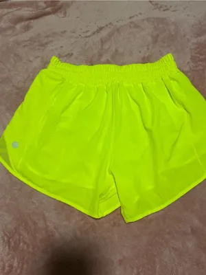 Lululemon shorts Yellow Size 6 thumbnail 4