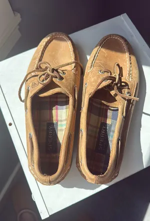 Women’s Sperry Shoes thumbnail 1
