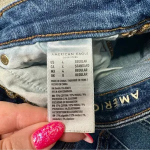 American Eagle High Rise Mom Jeans Distressed Stretch Blue Size 4 thumbnail 11