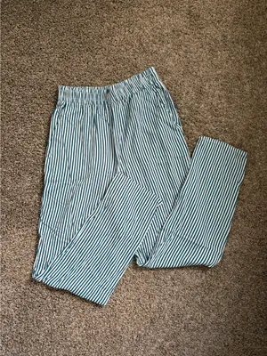 Forever 21 Stripe Lightweight Pant thumbnail 3