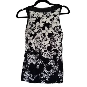 White‎ House Black Market Floral V-Neck Sleeveless Blouse Black White Small thumbnail 2