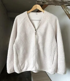 White beige cream UNIQLO fleece zip up sweater jacket thumbnail 1