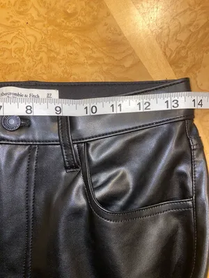 Abercrombie & Fitch The 90’s Straight Ultra High Rise Faux Leather Pants Size 4 thumbnail 9