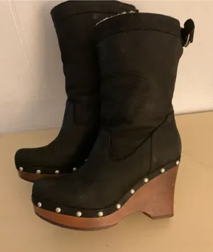 UGG women black leather platform clog Carnegie boots US 8 thumbnail 1