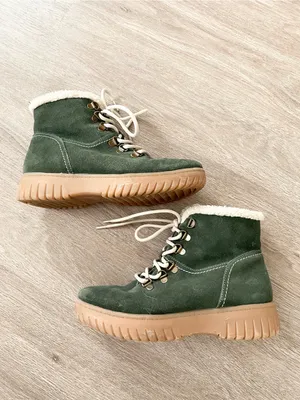 White Mountain Dark Green Leather Faux Fur Lace-Up Boots with Tan Sole thumbnail 6