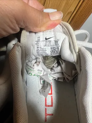 Nike Women's Light Gray and White Training Sneakers thumbnail 5