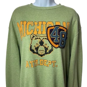 UO Michigan Varsity Patch Crew Neck Oversized Sweatshirt Collegiate Preppy M‎ thumbnail 3