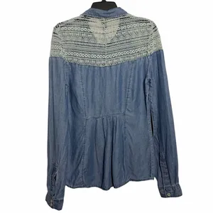 Free People Lace Embroidered Denim‎ Pearl Snap Tencel Linen Button Down Shirt 10 thumbnail 2