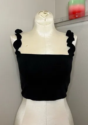 Aritzia Sunday best Black Ruffle Strap Ribbed Crop Tank Top summer casual XXS thumbnail 1