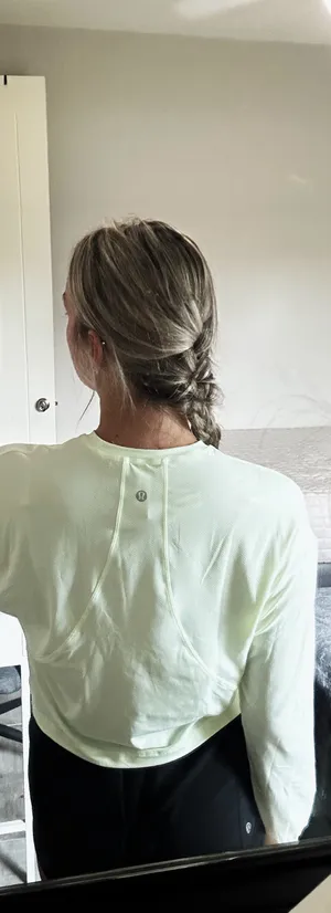 Lululemon Long Sleeve thumbnail 2