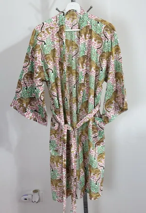 Women’s Cotton Robe Long Kimono Green Cheetah Print Jungle Loungewear Size 12 thumbnail 1