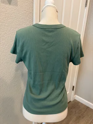 Old Navy Short Sleeve Top thumbnail 2