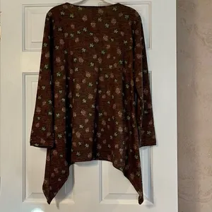 NWT Yak & Yeti Floral Front Pocket 3/4 Sleeve Tunic Small thumbnail 4