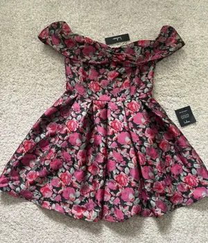New Lulus Beyond Darling Floral Jacquard Off-The-Shoulder Mini Dress size S NWT thumbnail 1