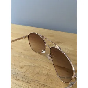 Guess Aviator Sunglasses Rose Gold Wire Frame Gradient Lenses 59 13-135 GUF241 thumbnail 5