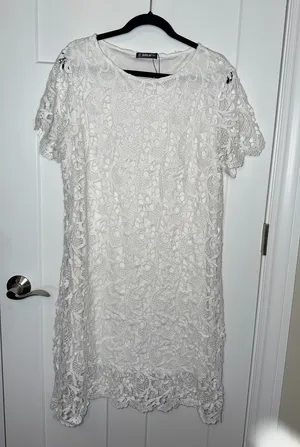 NWOT Short Sleeve Crochet Midi Dress thumbnail 1