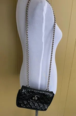 Coach mini shoulder/crossbody bag w/twist latch closure w/satin inner lining 6.5”x5” thumbnail 2