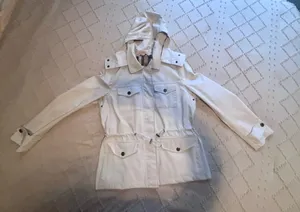 Authentic Burberry Brit White Jacket Women’s Size Large. Nova Check Lining with Detachable Hood. EUC. Only worn a handful of times, very minor wear. Smoke/Pet Free Home. Recently professionally dry-cleaned. thumbnail 1