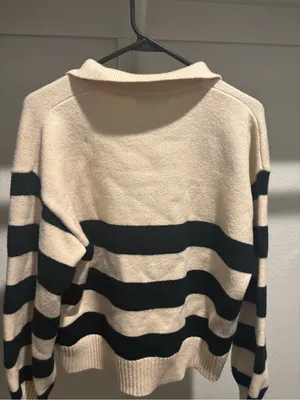 HYFVE Cream and Black Striped V‑Neck Pullover thumbnail 3