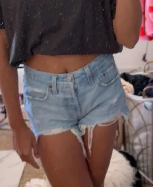Levi’s 501 Denim Shorts thumbnail 3