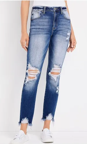 ✨KanCan™ Straight High Rise Ripped Sz 32 Jeans✨ thumbnail 1